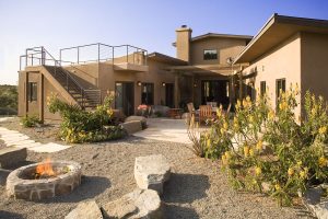 Anders Residence Courtyard. Photo by Scot Conti.